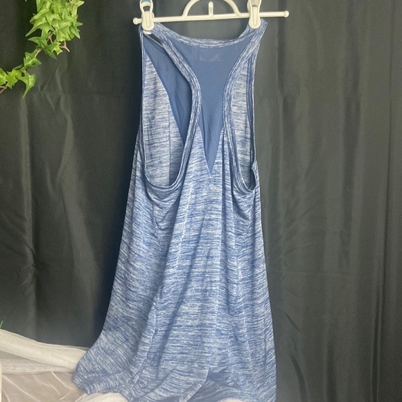 Athleta Tank Top  💕 - Picture 2 of 5